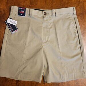 Roundtree & Yorke ~ Sz 36 ~ Travel Smart Shorts ~ NWT